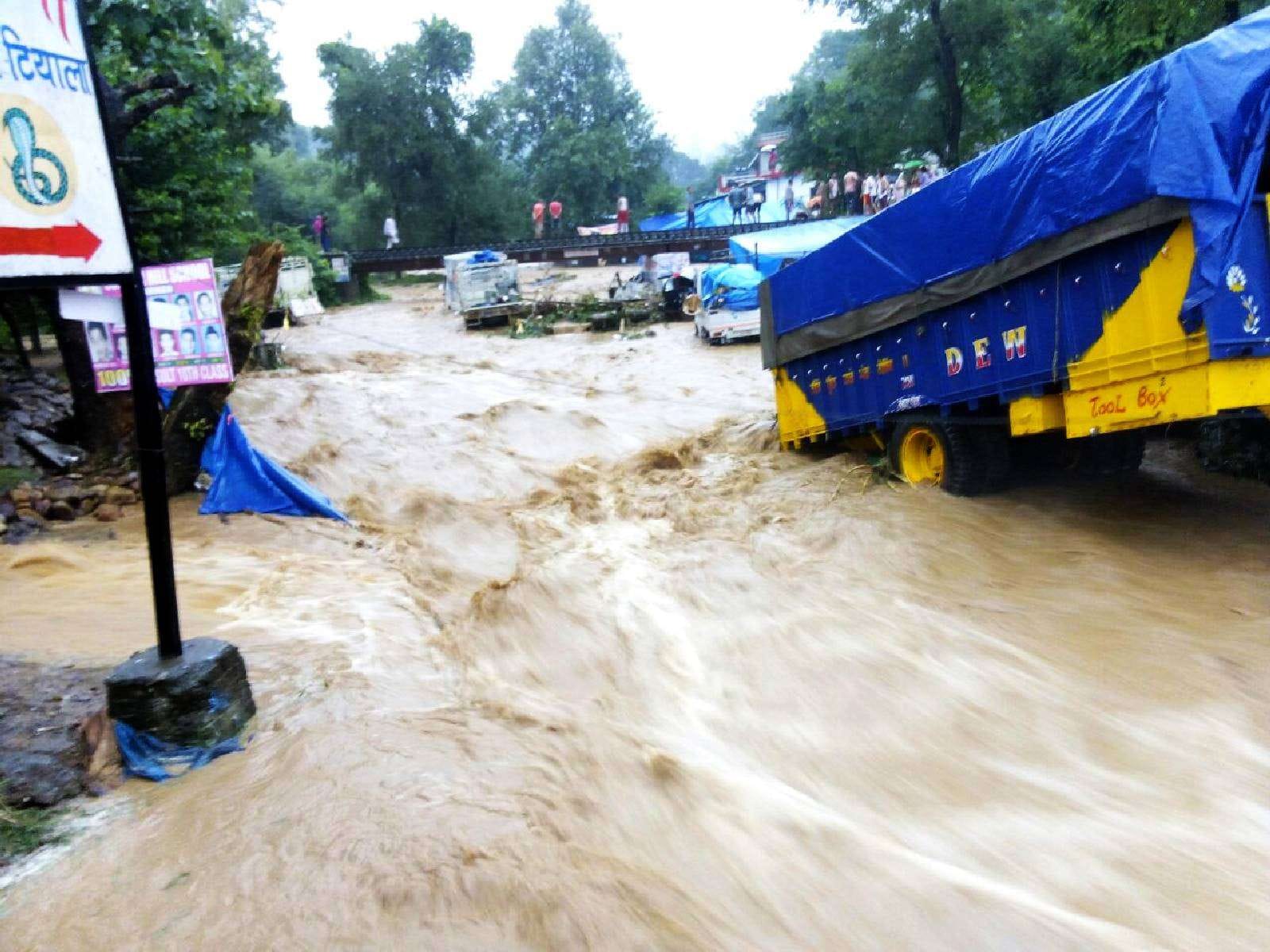 Heavy Downpour lashed Kangra distt and other parts of Himachal Pradesh