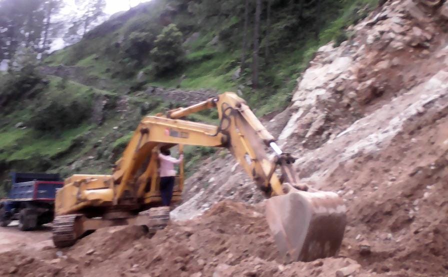 Pithoragarh eight hours shut-Twagat NH