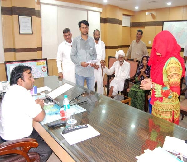 lady left job to save husband accused in rohtak gangrape, bhiwani student gangrape