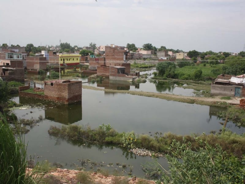 yamuna water lodge in house near the river