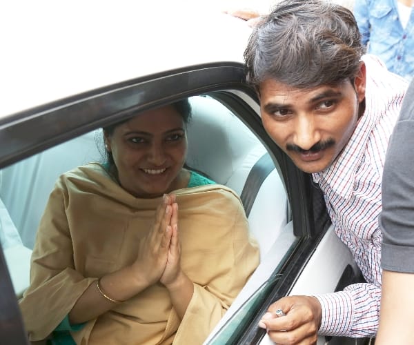 Central minister anupriya patel security gone failure on highway last night