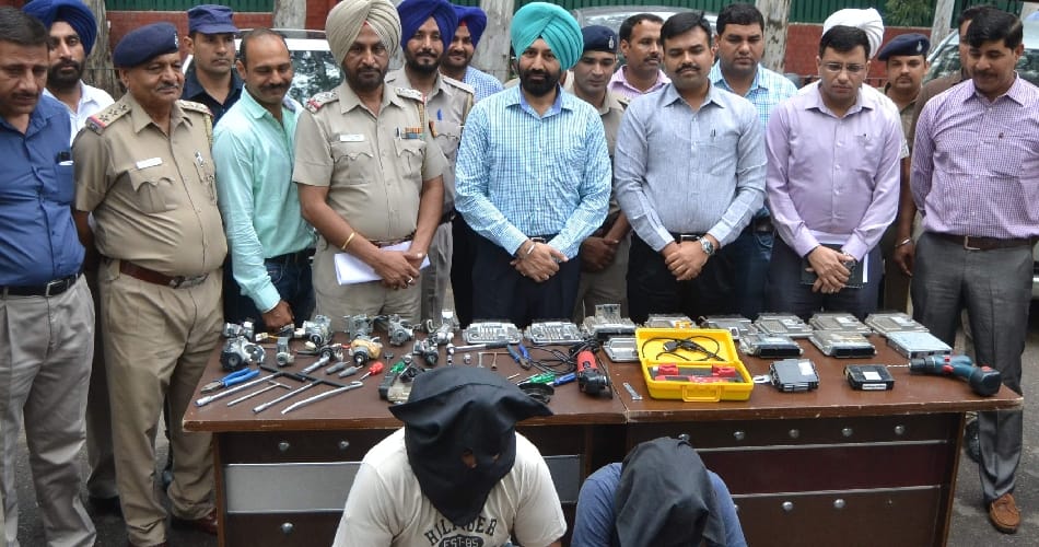high-tech gang who steal luxury cars, busted by crime branch police team Chandigarh 