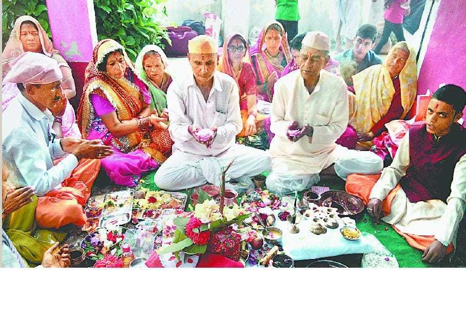 Dipteshwar coined from the temple shouted Bholenath