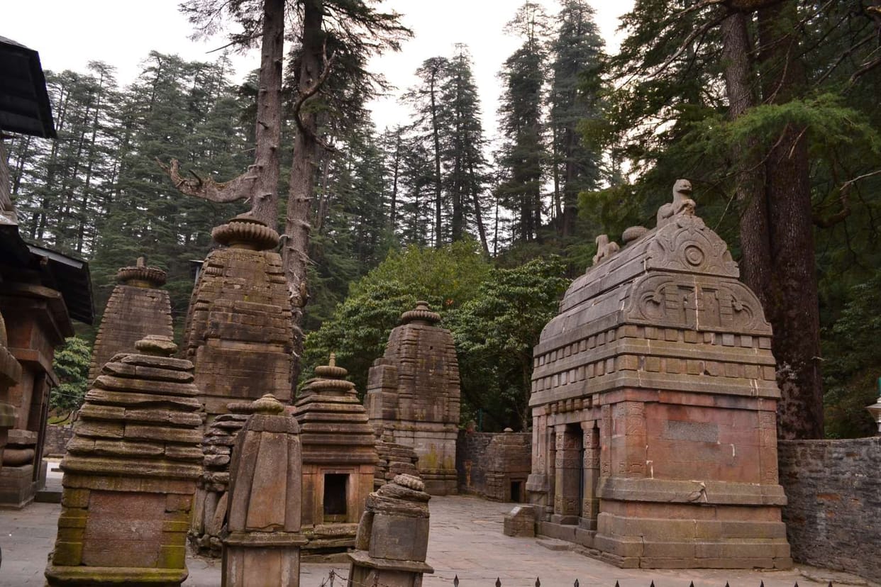 uttarakhand news : physical worship started after 77 days in world famous Jageshwar Dham