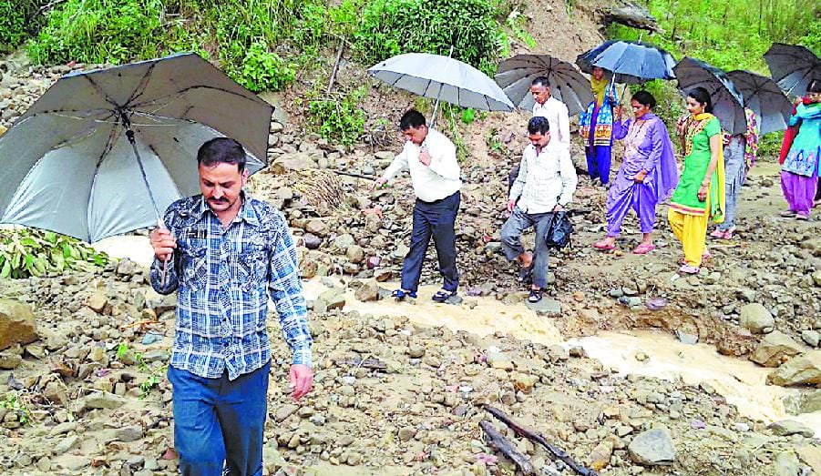 landslide continue in satrehd