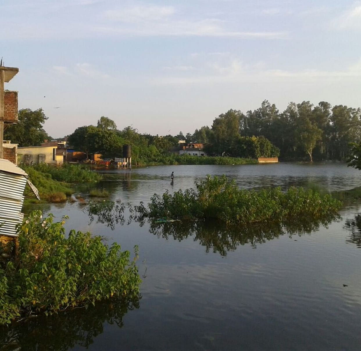 Sarayu reached 7 cm below the red mark