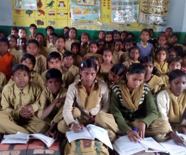 students fainted in school in Lucknow.