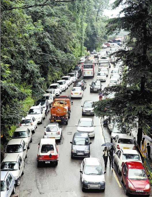 traffic jam on circular road shimla