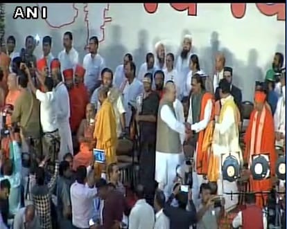 Gujarat chief minister Vijay Rupani oath ceremoney