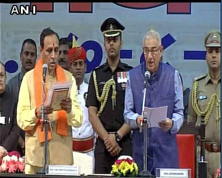 Gujarat chief minister Vijay Rupani oath ceremoney