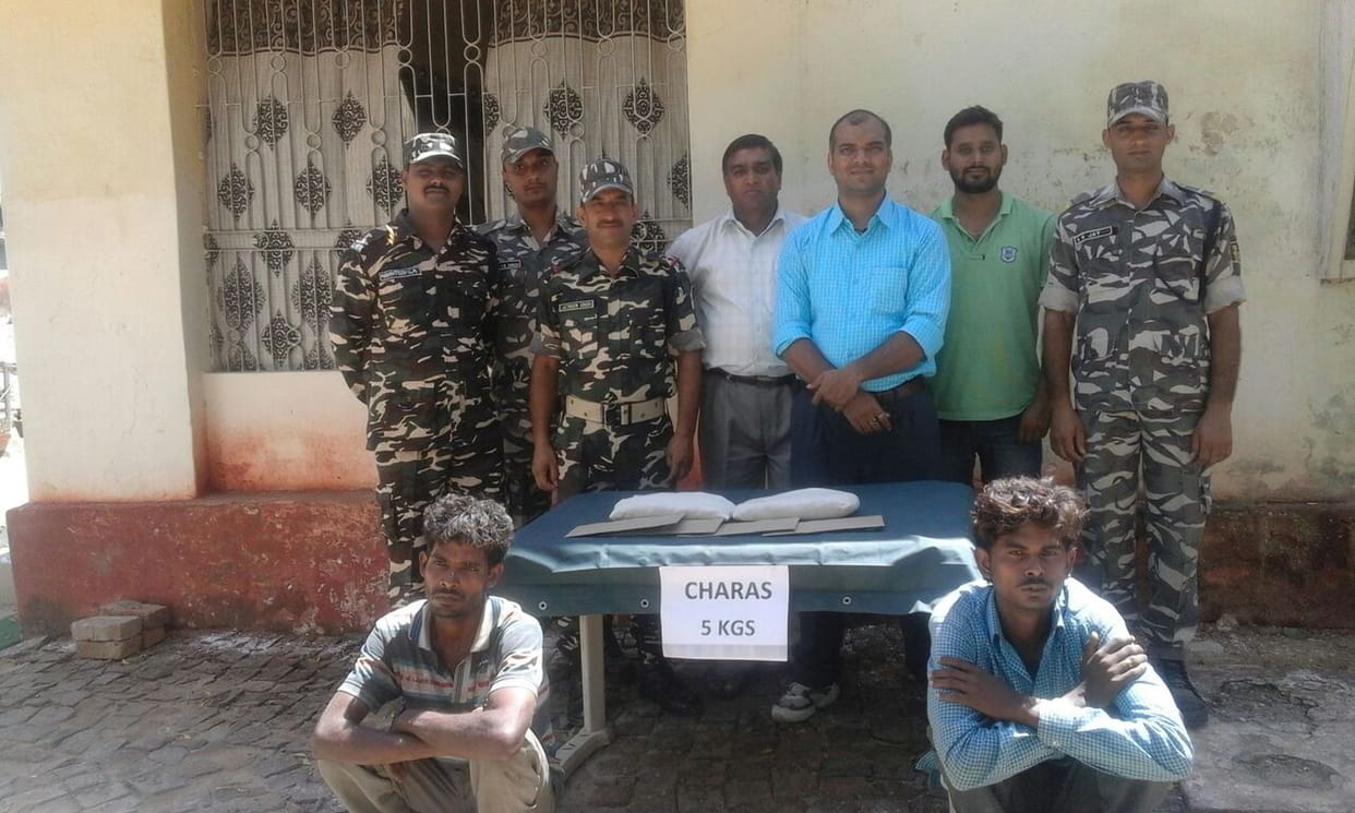 Two arrested with five kg hashish