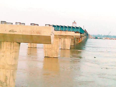 Green increased the water level of the Ganges from the Lucknow-Agra Expressway halted