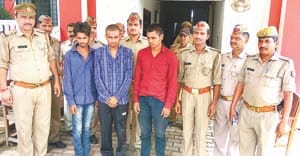 Doctor sought 40 million extortion , three young Dharaa