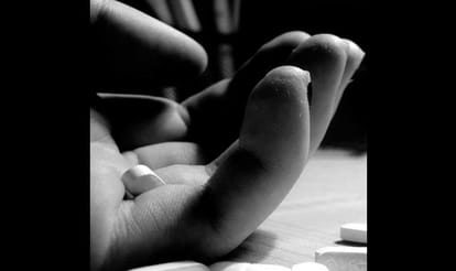 boy poisioned by rival neighbour in hathras
