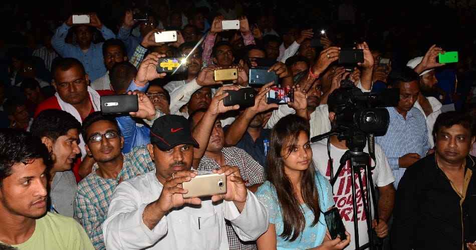 medhavi students took selfies with CM at amar ujala event chandigarh,