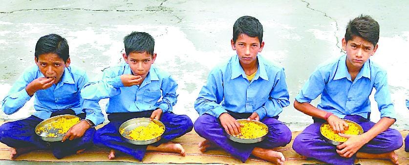 khichdi serve in mid day meal