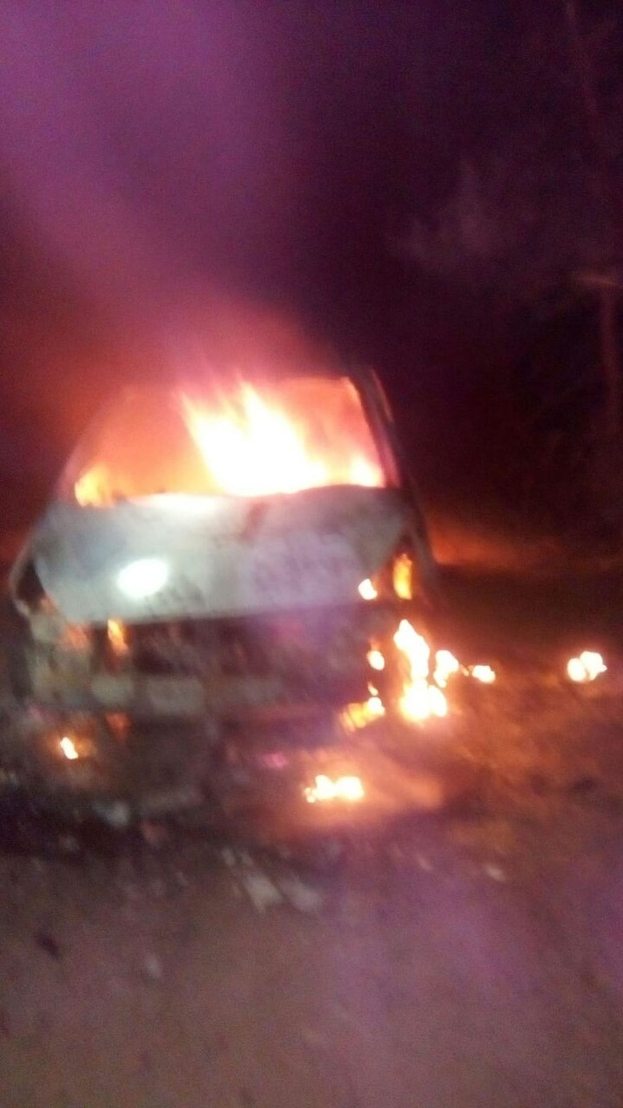 Fire in a moving car, driver injured