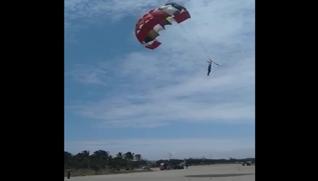 Coimbatore: Man falls from 60 meter height while parasailing