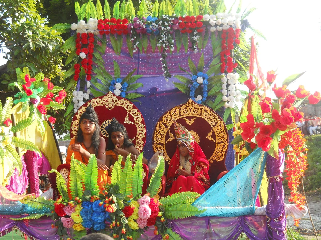 Elephants, horses with flag procession turned Mhowiri
