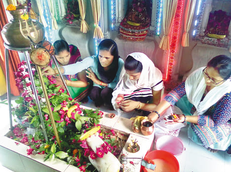 The third Monday of Sawan crowd thronging temples across the district