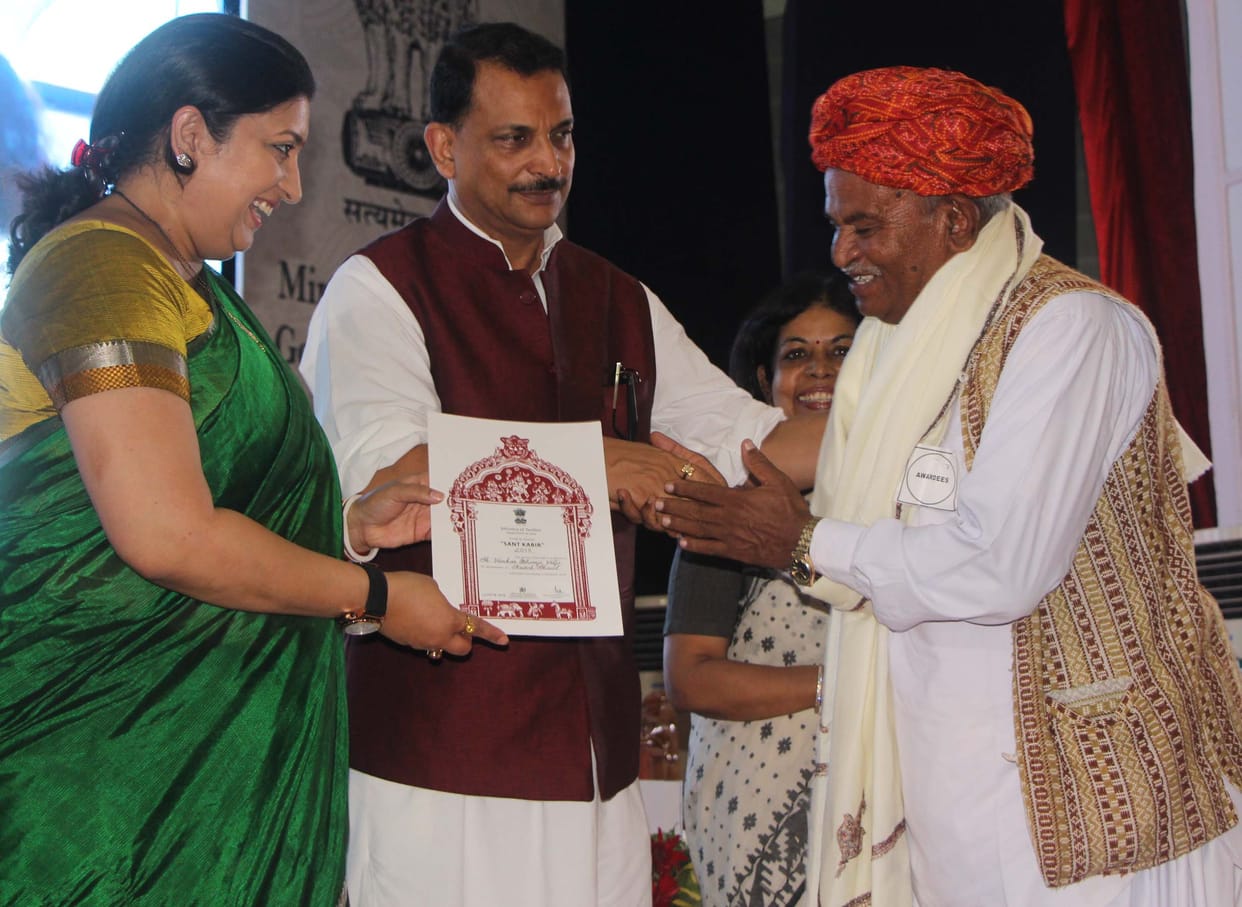 Weavers will be calculated: Smriti Irani