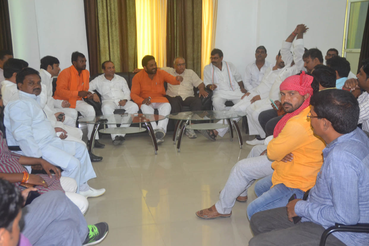 Amo came to support the Zilla Panchayat member
