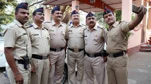  policeman can not Dereliction of duty send Selfi