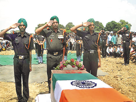 Nk Pawan Kumar cremated