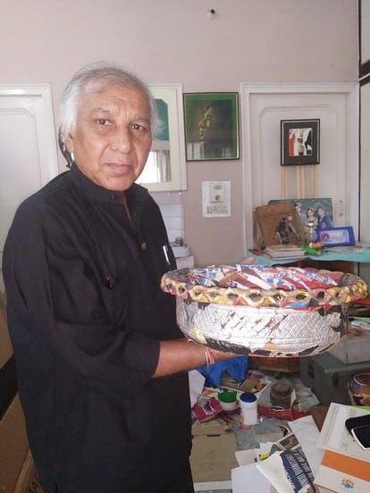 another nekchand mohinder tuli, collects paper from garbage and give them life