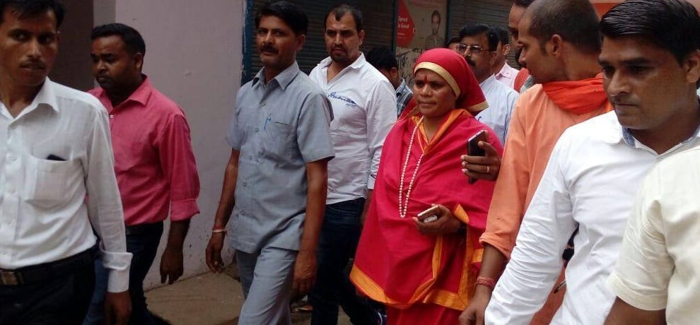 sadhvi prachi reaches khoda to meet bulandshahr gangrape victims