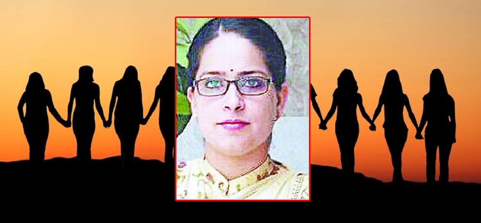 women topper in pcsj in up