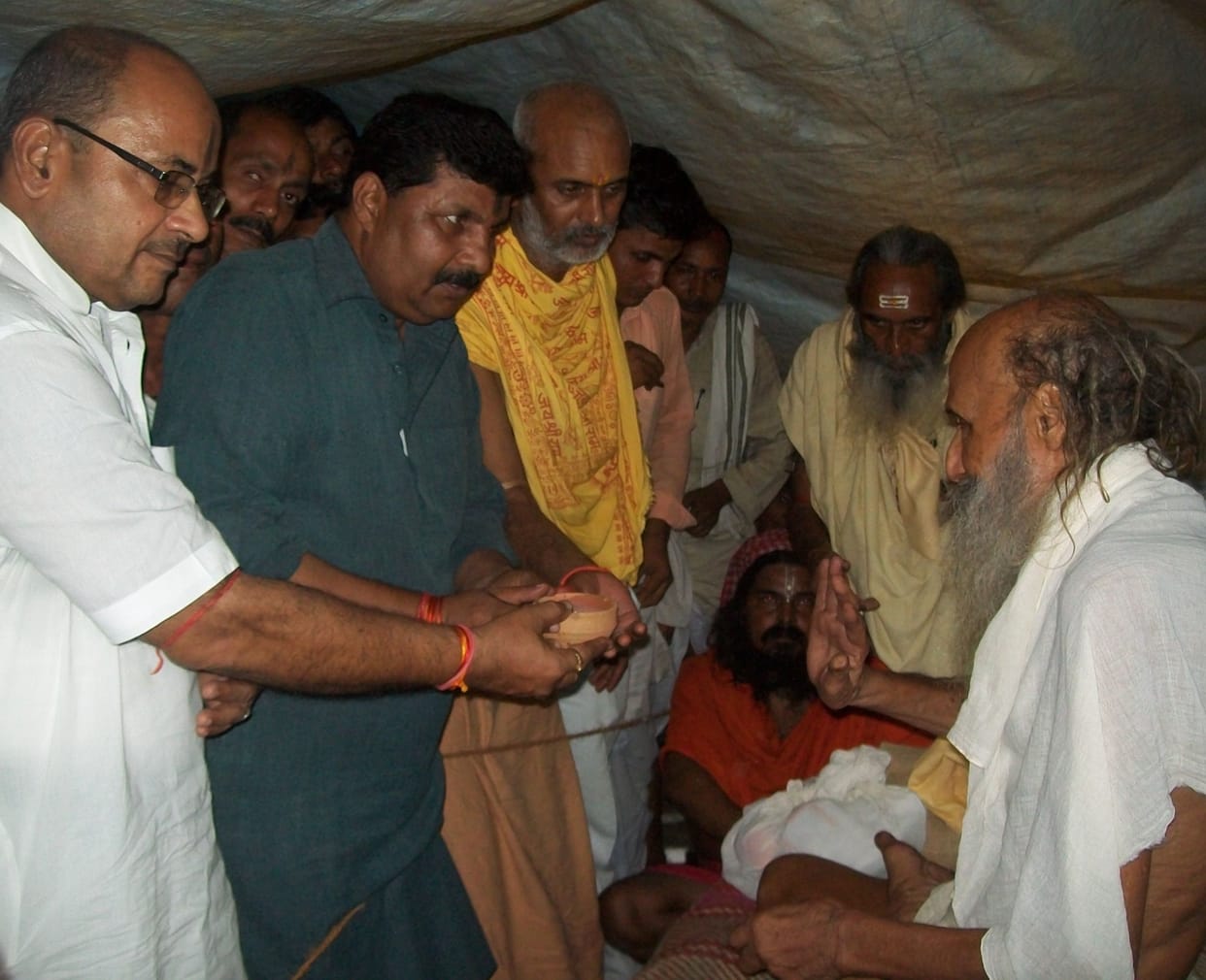  Mouni Baba broke fast