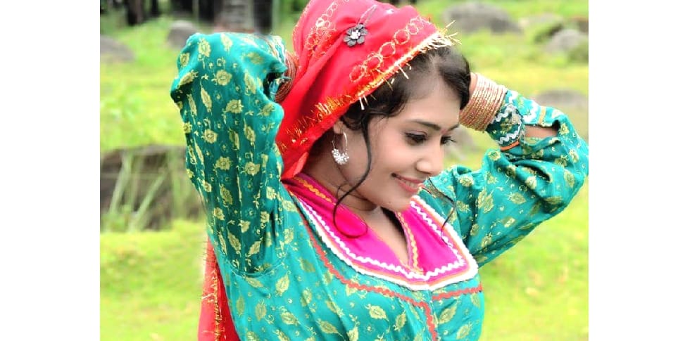 Nishu Rana in Pahari album Sun Mere Mitra.
