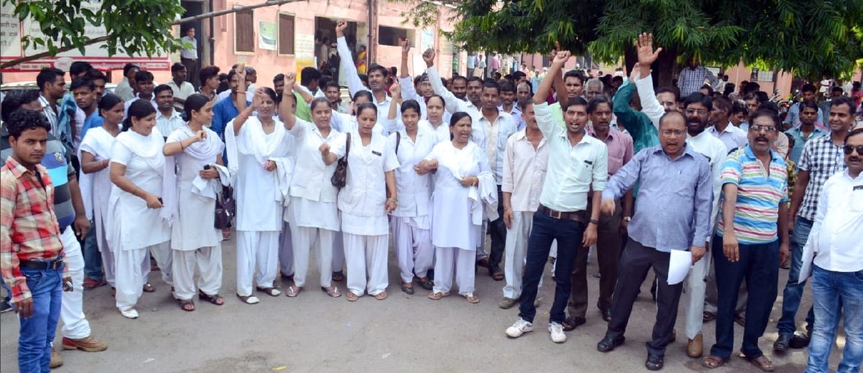 Police are much commotion contract staff nurses dispute