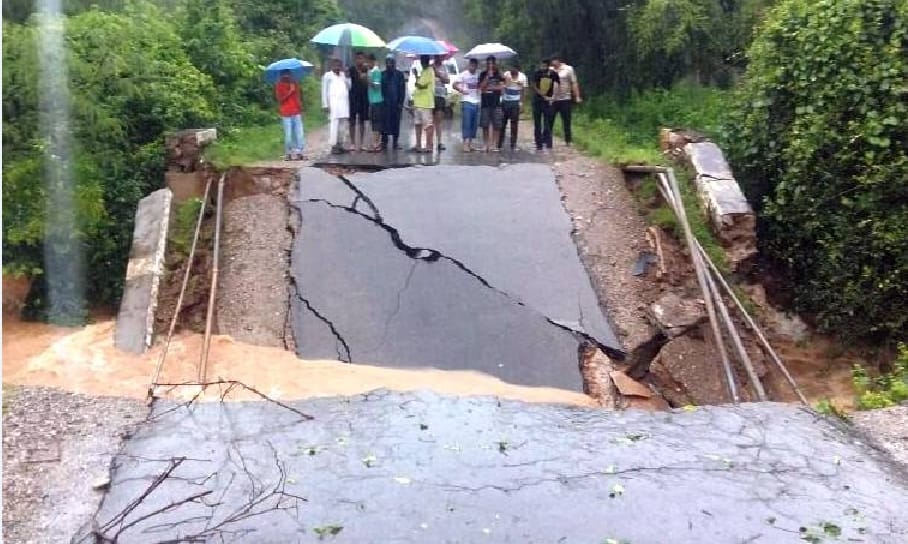 91 killed in Monsoon rainfall in himachal, loss of 305 crores.