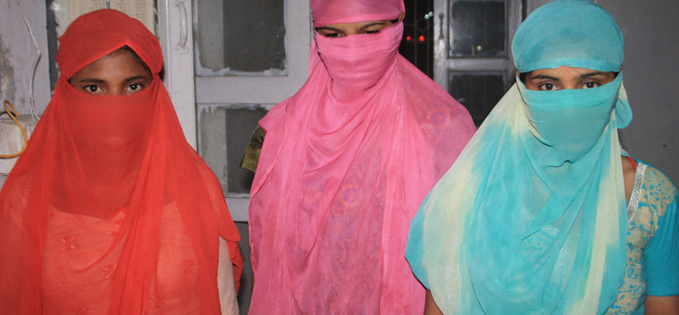 three missing girls recovered in ghaziabad from a racket  
