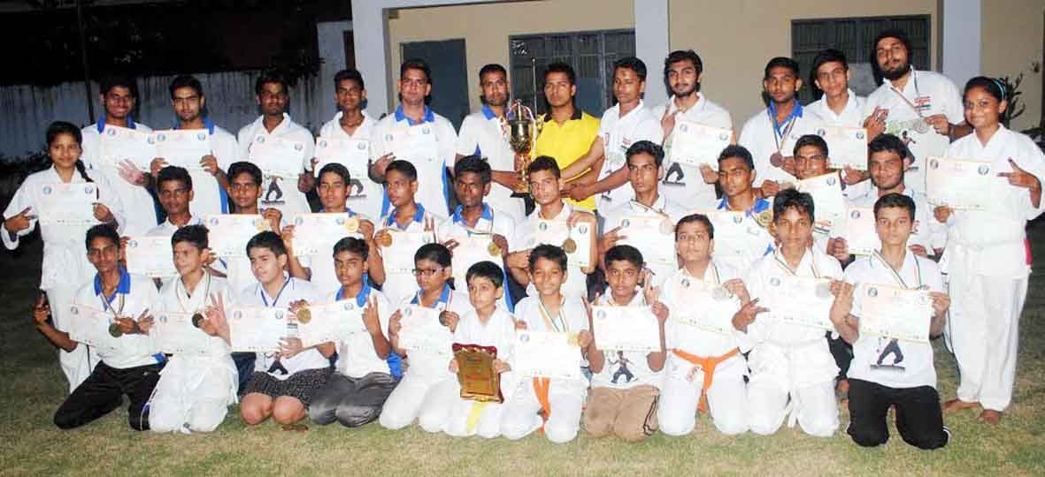 Khurja players win 12 Golds in National Martial Games 