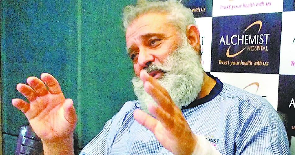cricketer yuvraj singh father yograj singh discharged fro alchemist hospital panchkula