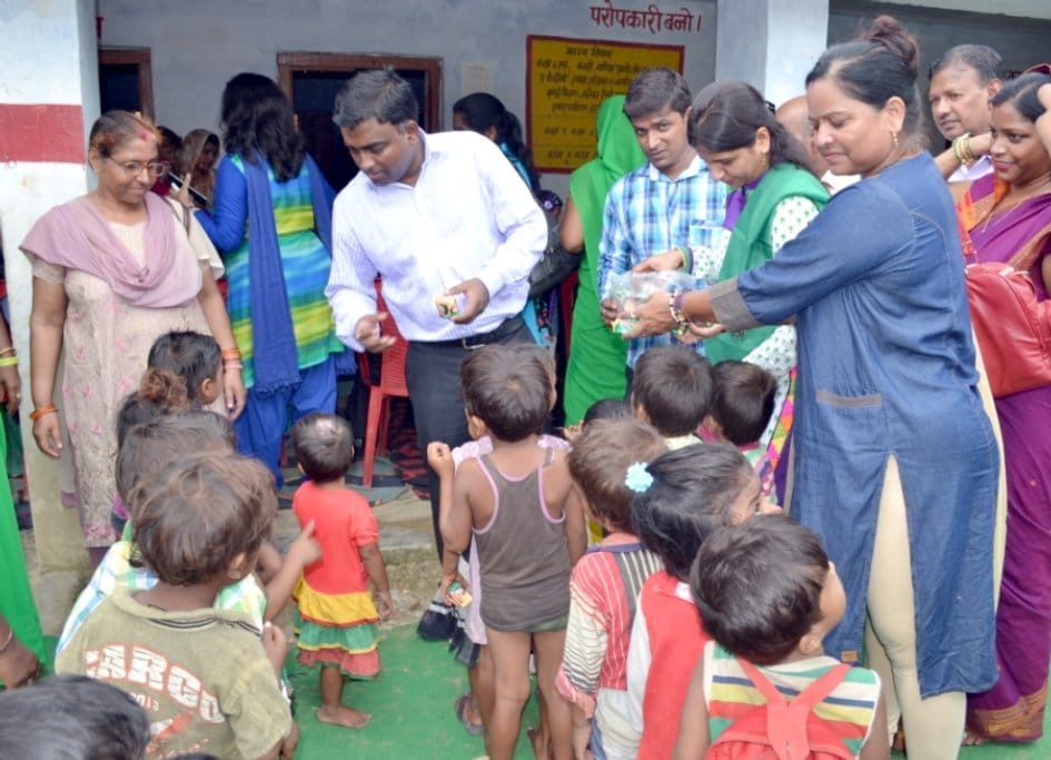 Milk women, children Received a dose of ghee