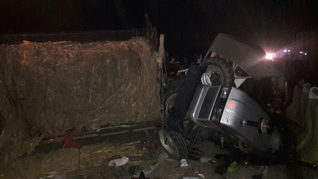 bus trolley accident in lucknow chinhat area