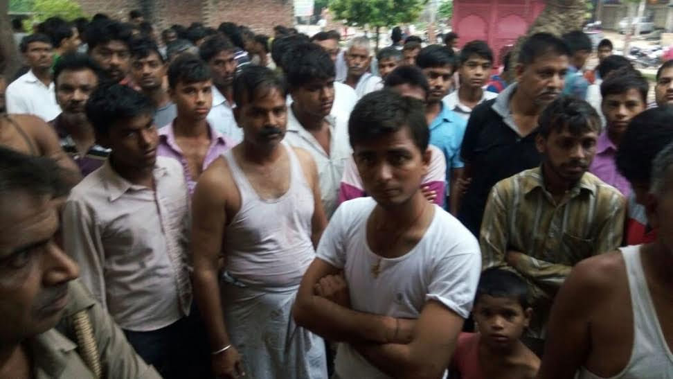 lal mandir pujari murder and 1.5 cr cost idolls looted from agra temple