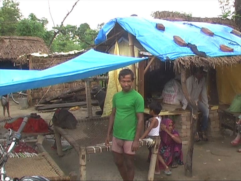 flood in gonda karnailganj area