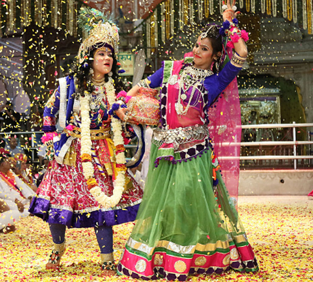 janmastami special krishna 16108 wifes mystery 