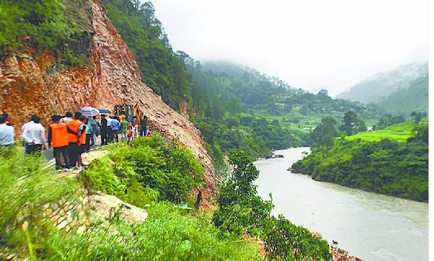 Pindari from shifting off the mountain road 14 hours