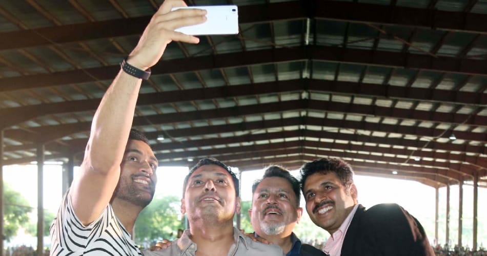captain cool mahendra singh dhoni in lovely professional university, exposed secrets in interview