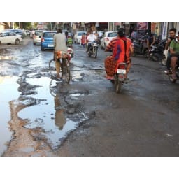 yamunanagar, road, repair, 30lac, nigam. redi. maiteriyal