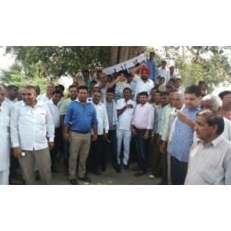 inld protest, protest, against speed governer, vehicle passing stopped by transporters union, Hisar