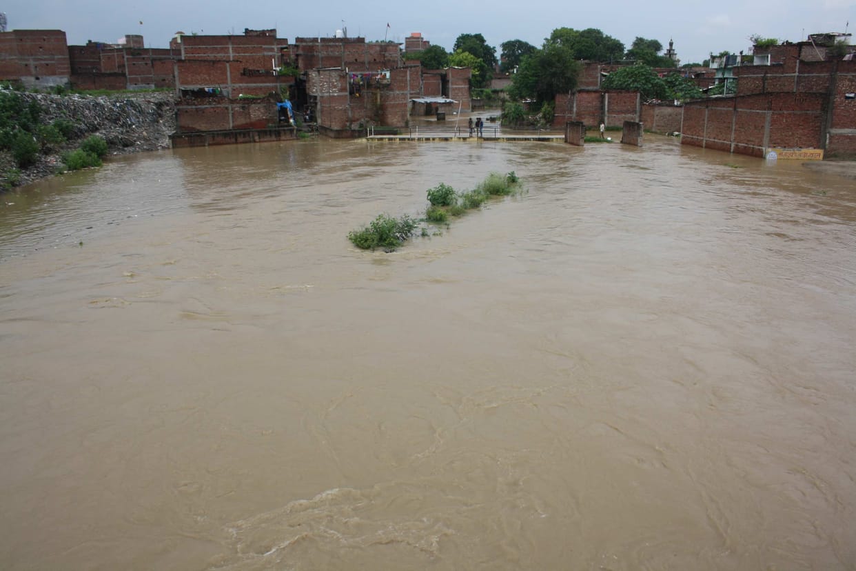  The situation was catastrophic , the government sought help from the army