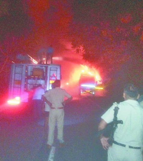barnala road sirsa, fir in truck, sirsa