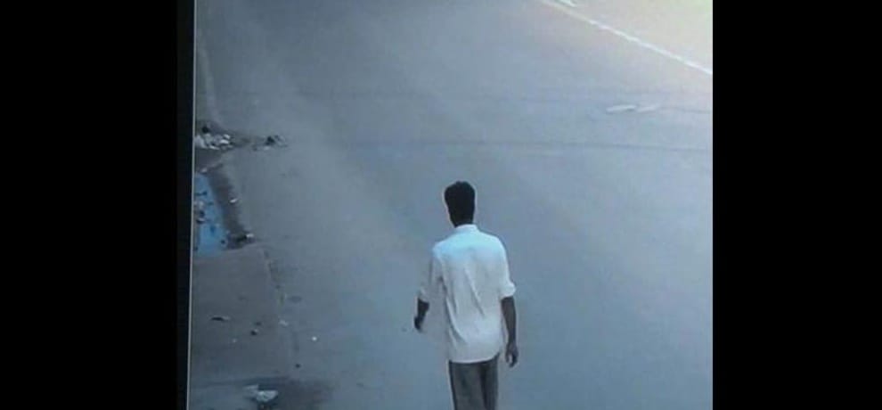 Injured man on the road broke groan own, not someone help